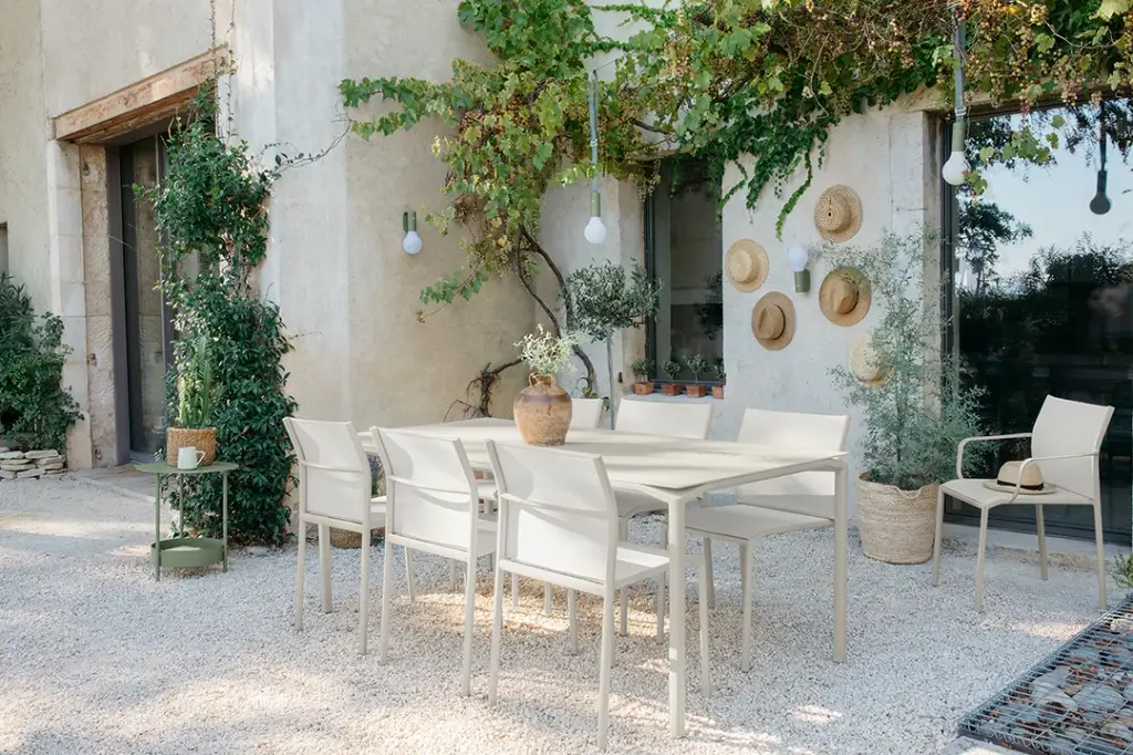 CALVI_CADIZ_GRIS_ARGILE_APLÔ_CACTUS_MONTELIMAR_VISUEL2021_AURELIE_LECUYER_1 copie.webp