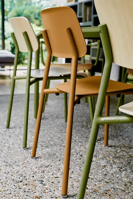 STUDIE_CHENE_PESTO_PAIN_D_EPICES_YOGA_VISUEL2024_LOUISE_CARRASCO_1.webp
